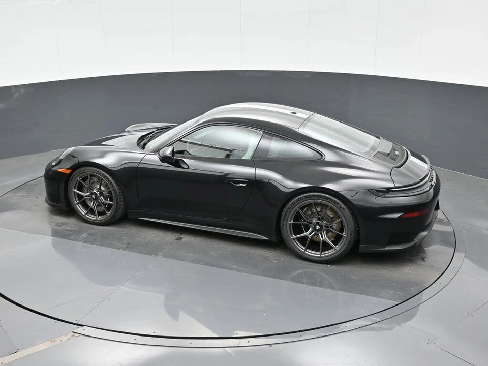 2026 Porsche 992 GT3 - Image 27 of 31