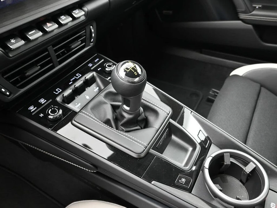 2026 Porsche 992 GT3 - Image 21 of 31