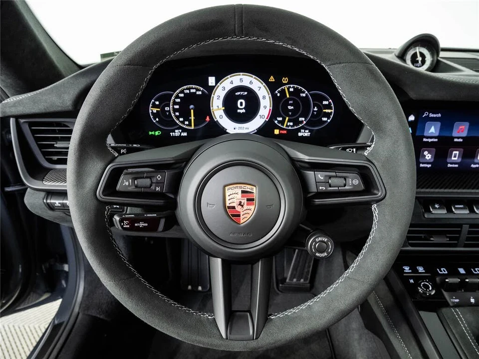 2026 Porsche 992 GT3 - Image 9 of 31