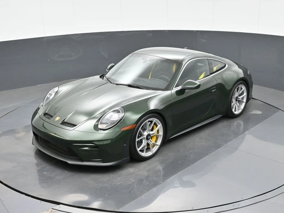 2026 Porsche 992 GT3 - Image 26 of 31