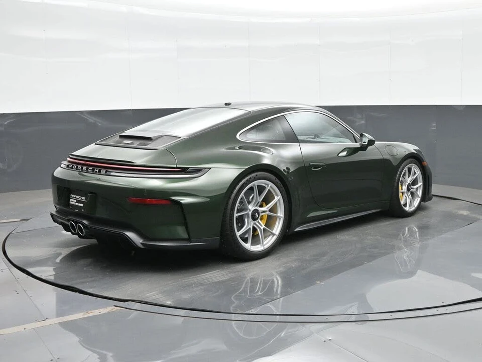 2026 Porsche 992 GT3 - Image 7 of 31
