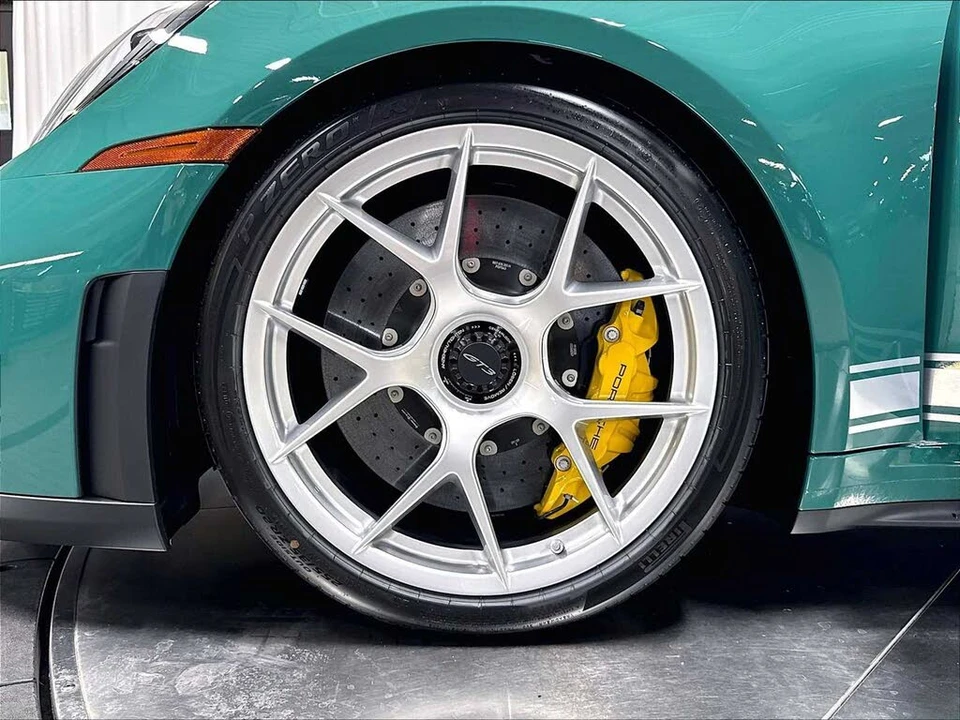 2026 Porsche 992 GT3 - Image 11 of 31