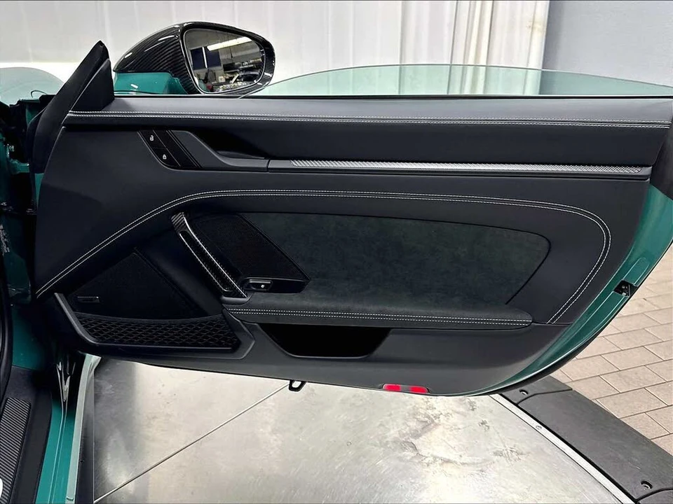 2026 Porsche 992 GT3 - Image 27 of 31