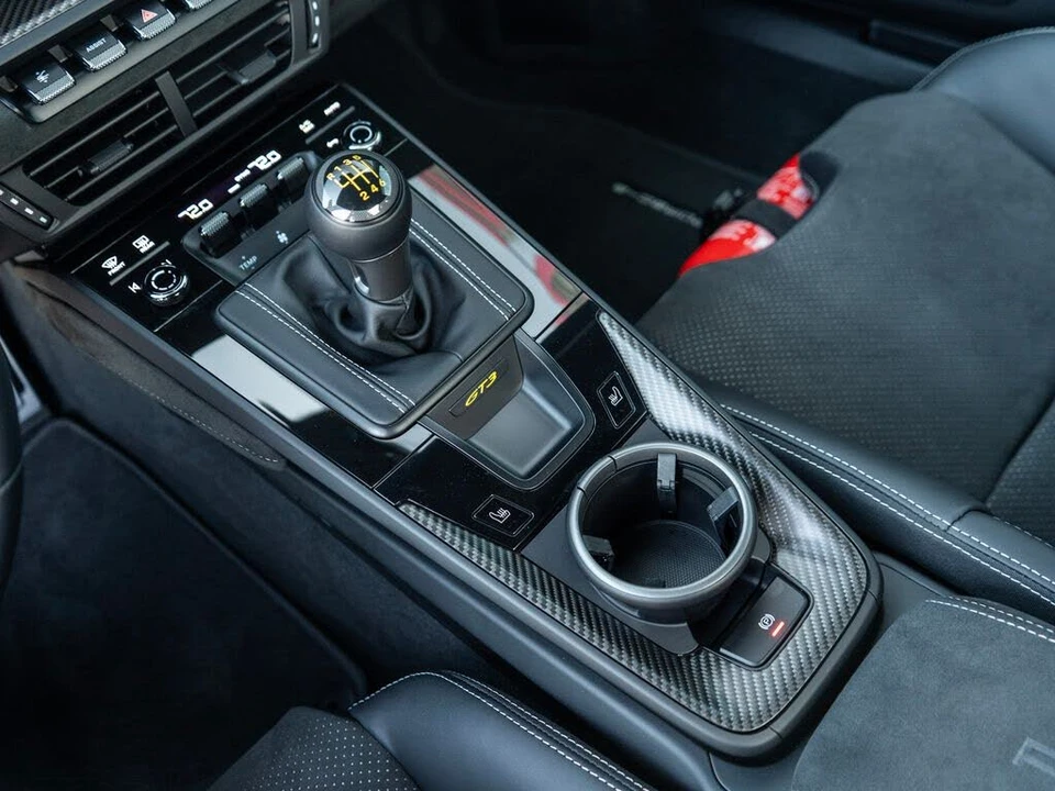 2026 Porsche 992 GT3 - Image 26 of 31