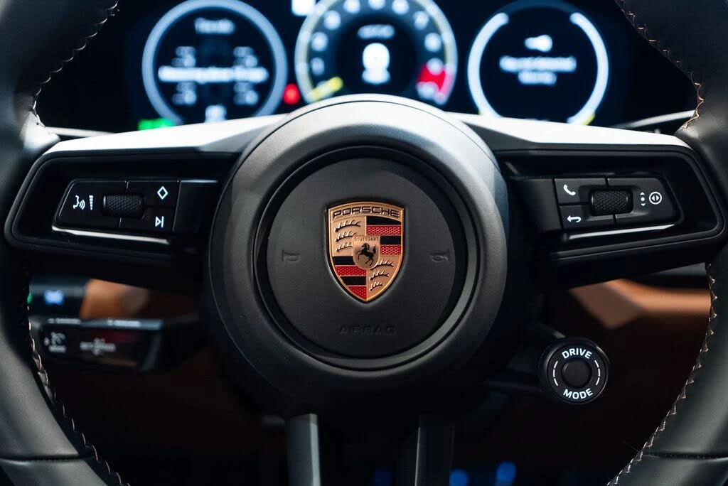 2026 Porsche 992 GT3 - Image 21 of 31