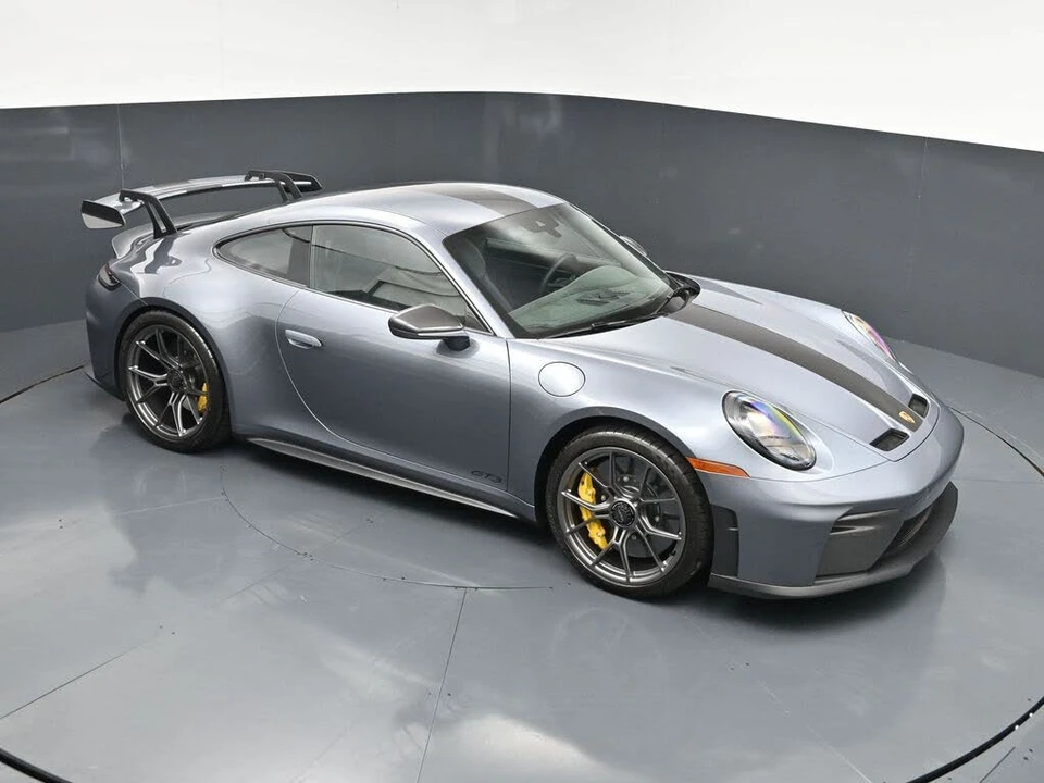 2026 Porsche 992 GT3 - Image 18 of 31