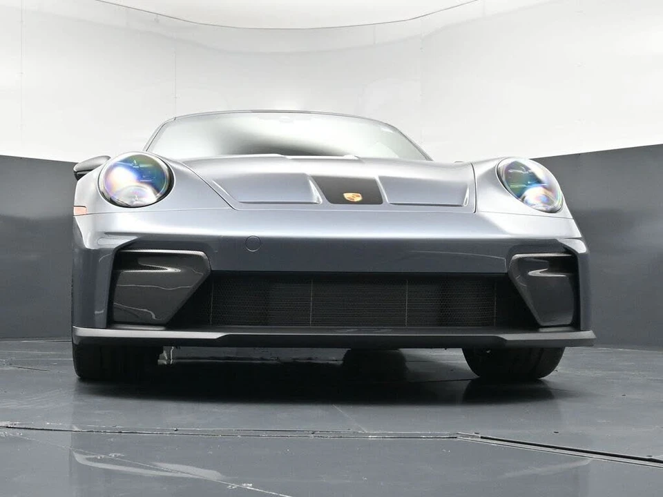 2026 Porsche 992 GT3 - Image 27 of 31