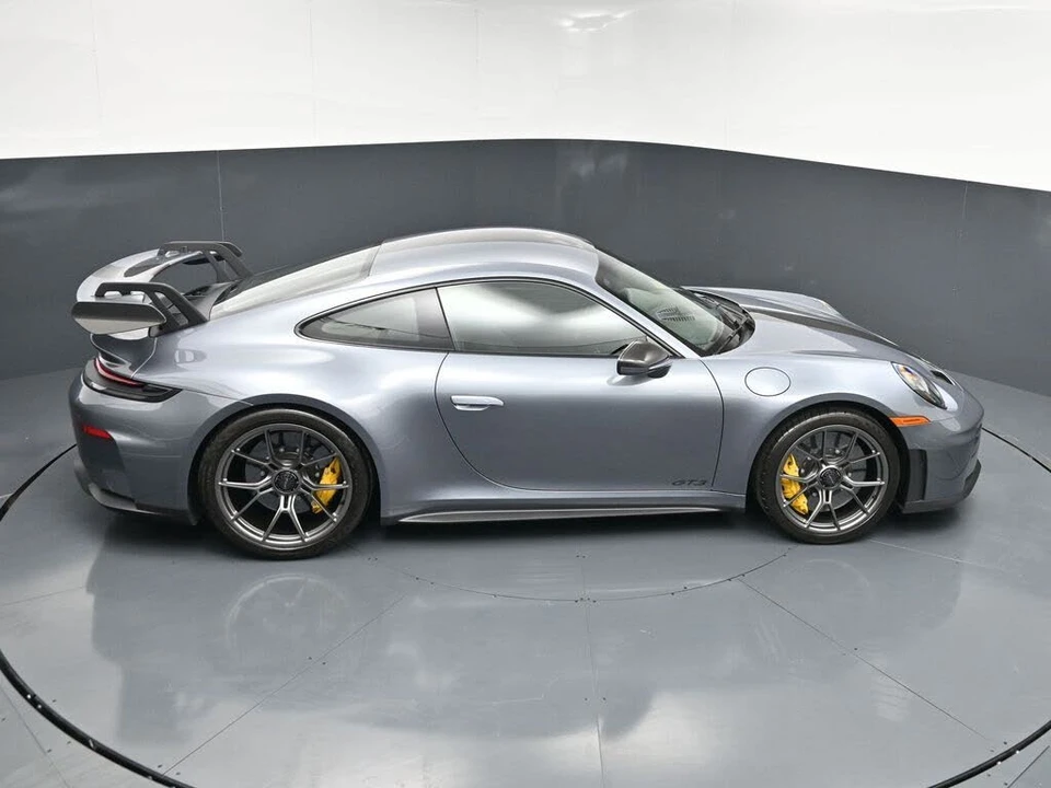 2026 Porsche 992 GT3 - Image 17 of 31