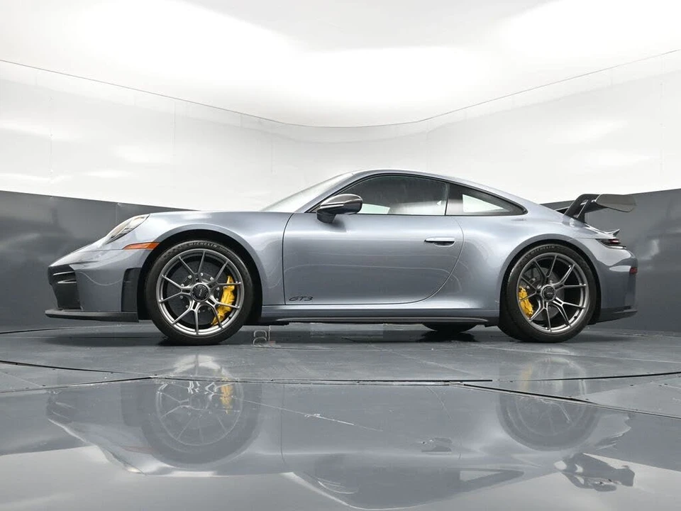2026 Porsche 992 GT3 - Image 21 of 31