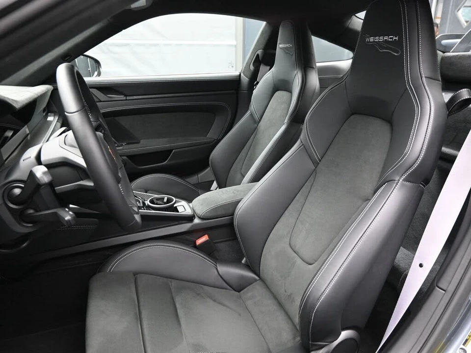 2026 Porsche 992 GT3 - Image 5 of 31