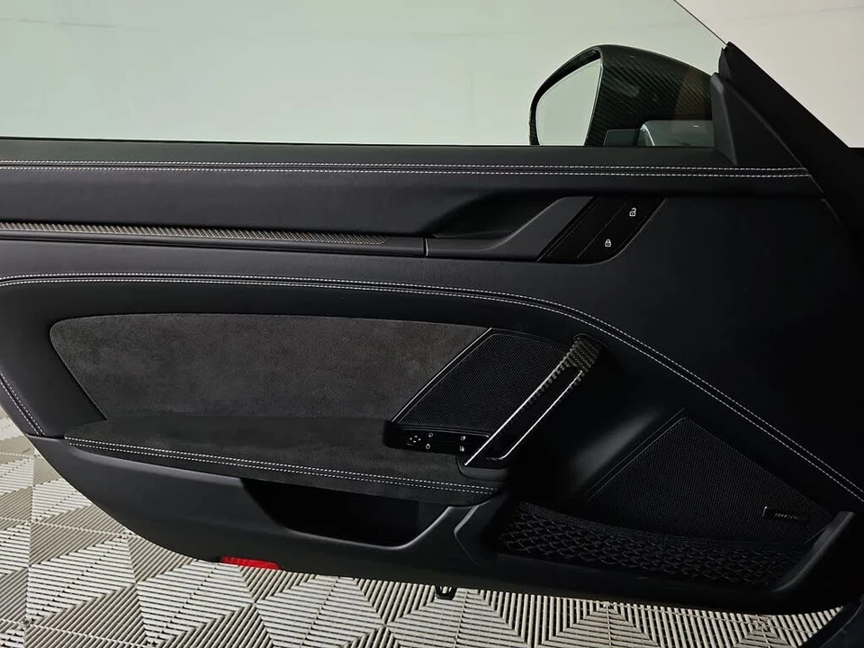 2026 Porsche 992 GT3 - Image 23 of 31