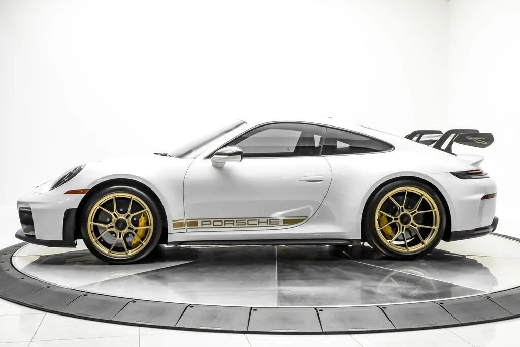 2026 Porsche 992 GT3 - Image 11 of 31