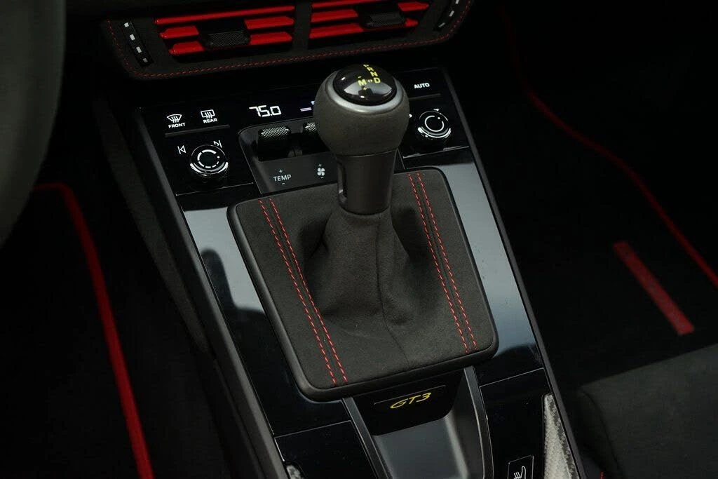 2026 Porsche 992 GT3 - Image 23 of 31