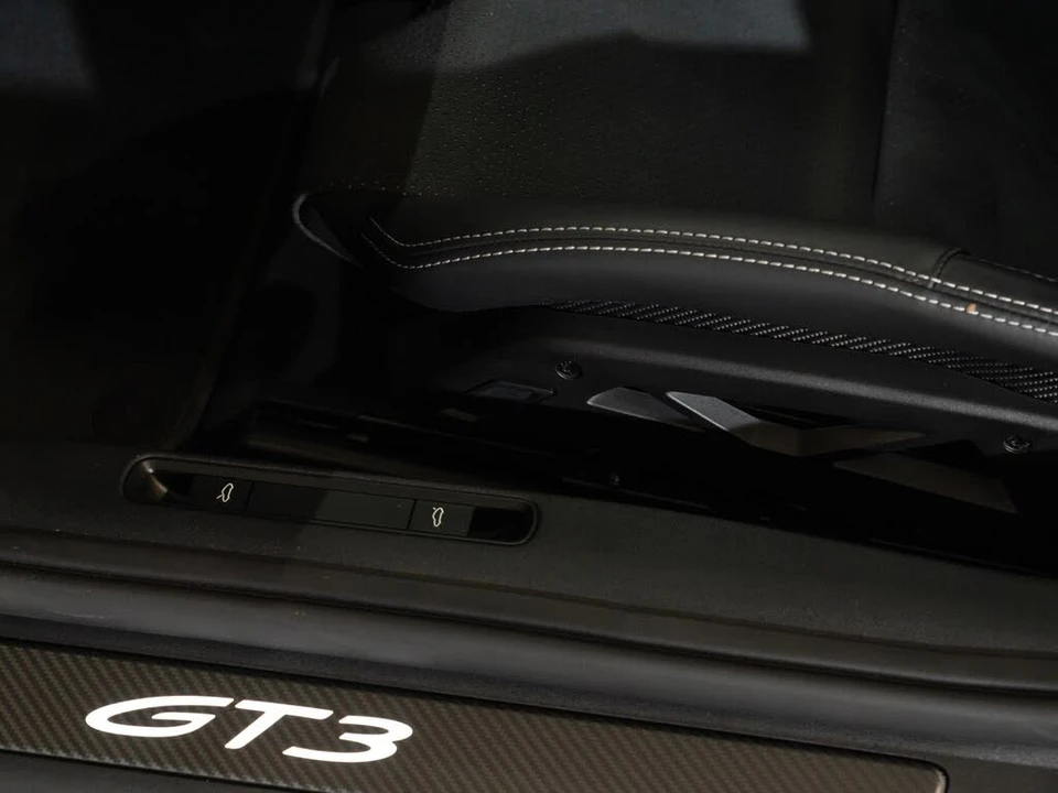 2026 Porsche 992 GT3 - Image 16 of 31