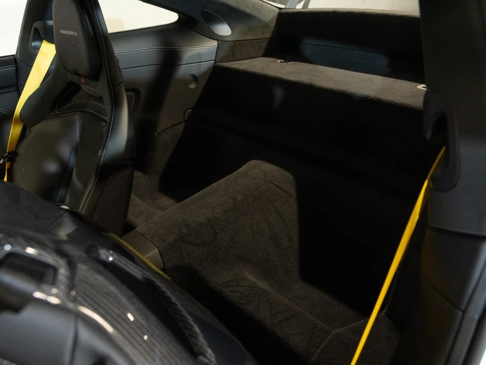 2026 Porsche 992 GT3 - Image 20 of 31