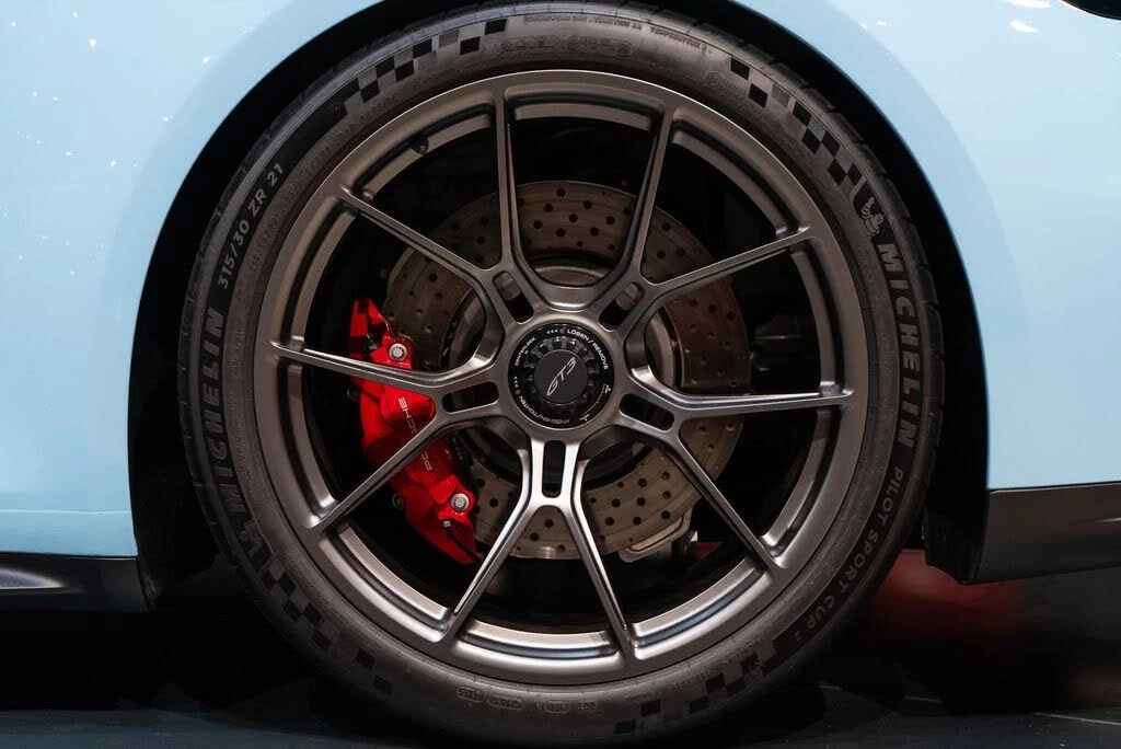 2026 Porsche 992 GT3 - Image 13 of 31