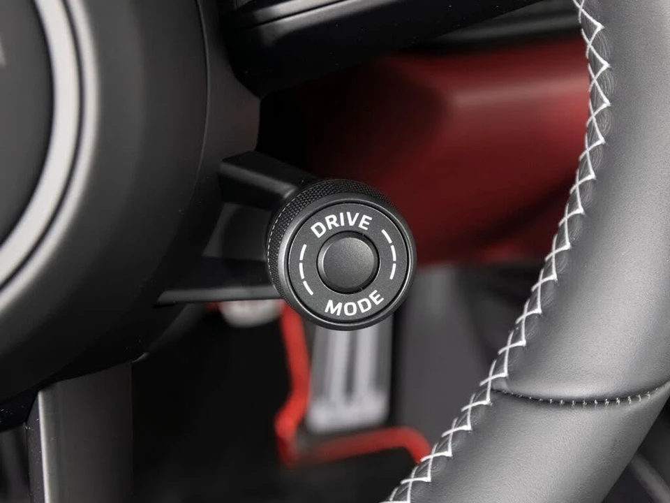 2026 Porsche 992 GT3 - Image 19 of 31