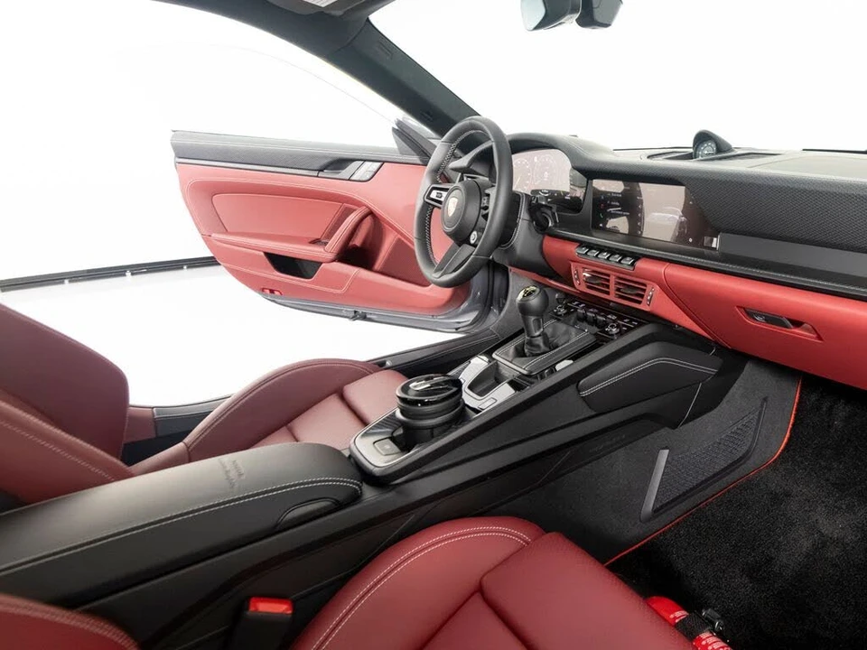 2026 Porsche 992 GT3 - Image 29 of 31