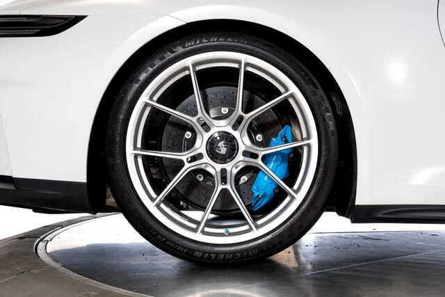 2026 Porsche 992 GT3 - Image 12 of 31