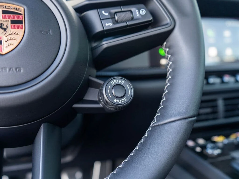 2026 Porsche 992 GT3 - Image 21 of 31