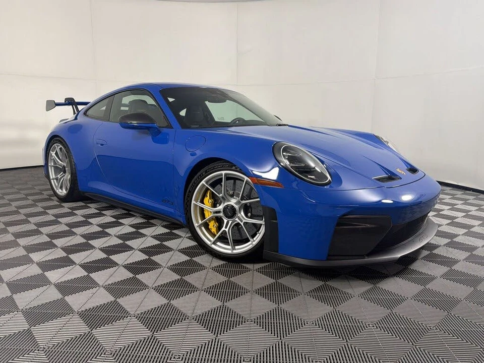 2026 Porsche 992 GT3 - Image 7 of 27