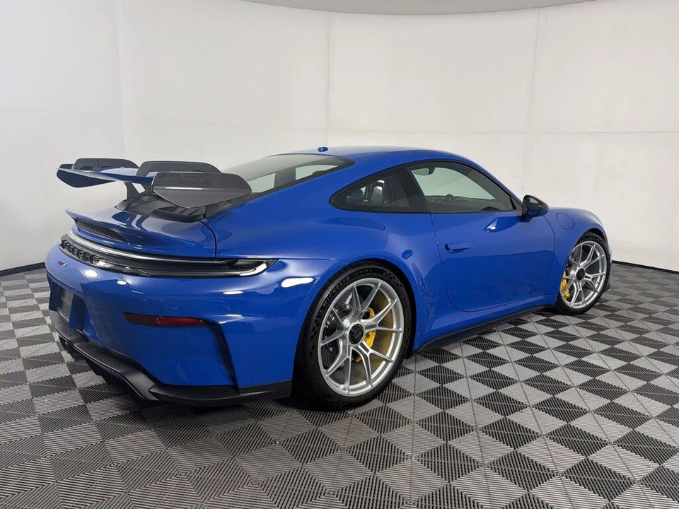 2026 Porsche 992 GT3 - Image 9 of 27