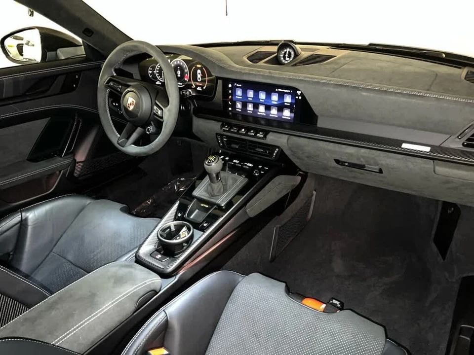 2026 Porsche 992 GT3 - Image 25 of 31