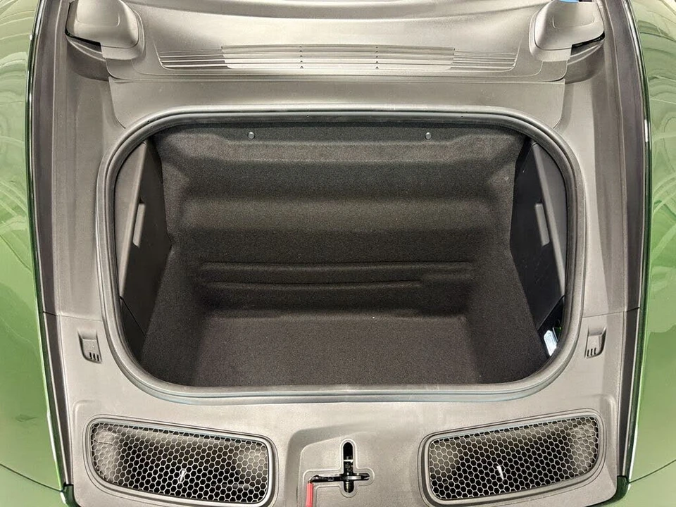 2026 Porsche 992 GT3 - Image 26 of 31