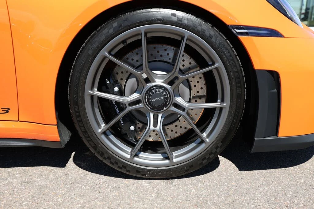 2026 Porsche 992 GT3 - Image 15 of 31