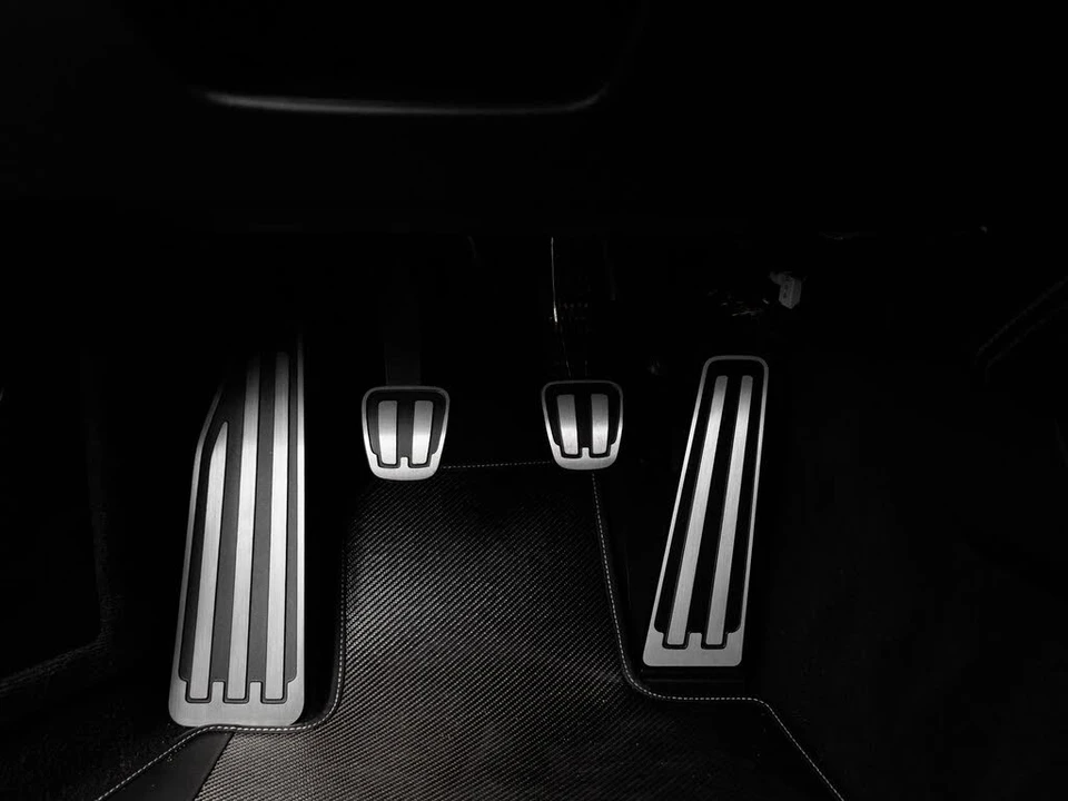 2026 Porsche 992 GT3 - Image 15 of 31