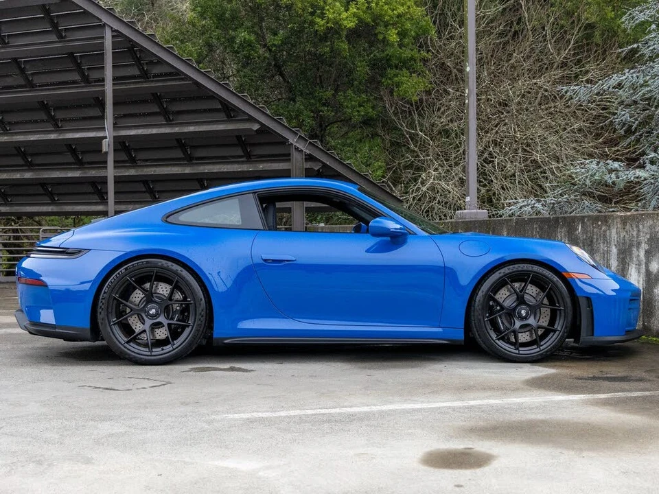 2026 Porsche 992 GT3 - Image 12 of 31