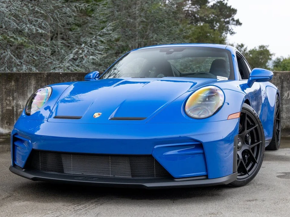 2026 Porsche 992 GT3 - Image 7 of 31