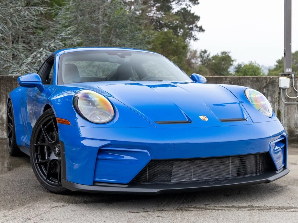 2026 Porsche 992 GT3 - Image 9 of 31