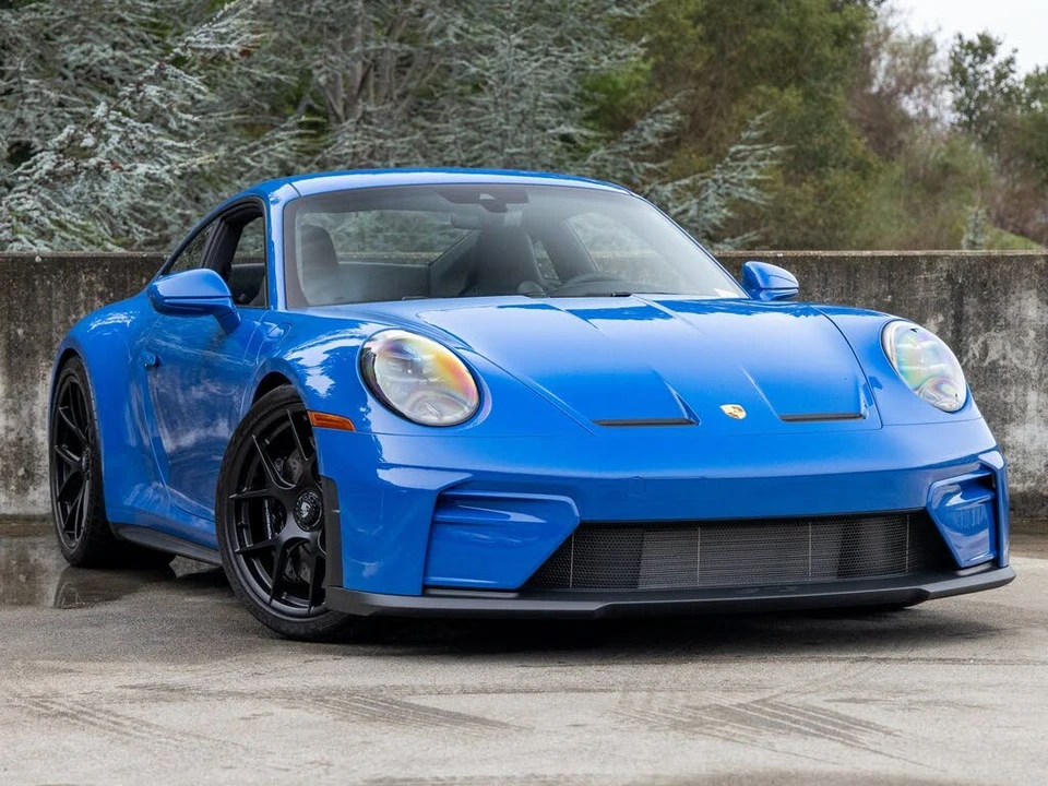 2026 Porsche 992 GT3 - Image 6 of 31