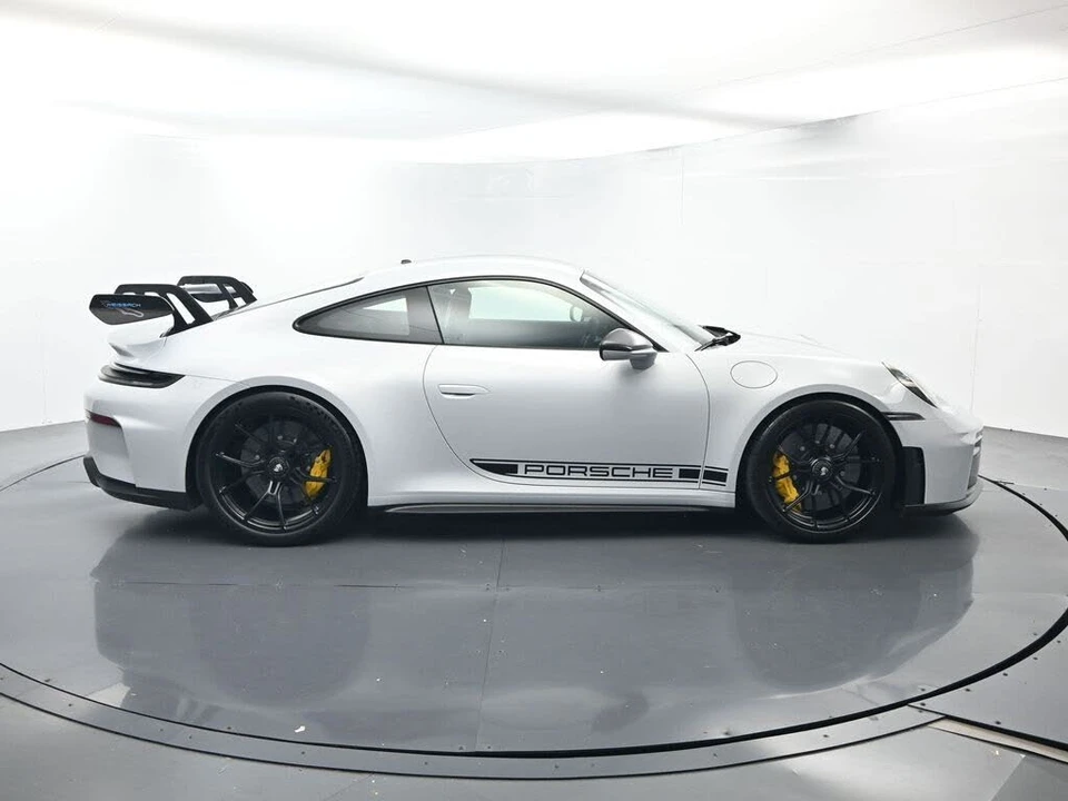2026 Porsche 992 GT3 - Image 16 of 31