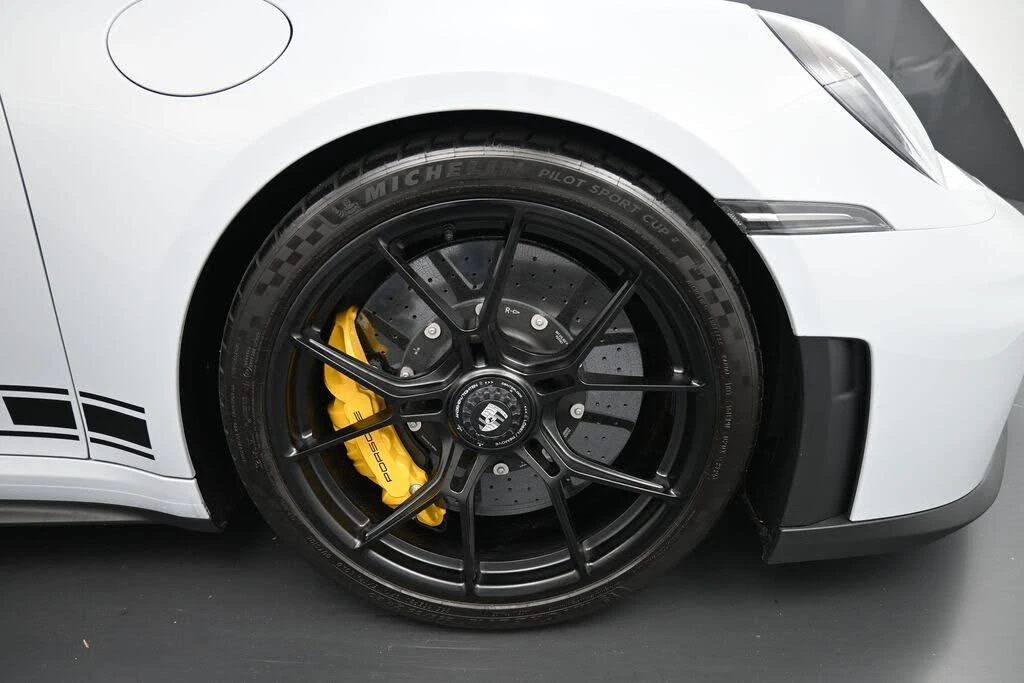 2026 Porsche 992 GT3 - Image 29 of 31