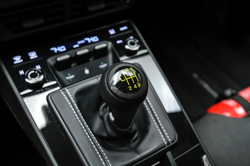 2026 Porsche 992 GT3 - Image 25 of 31