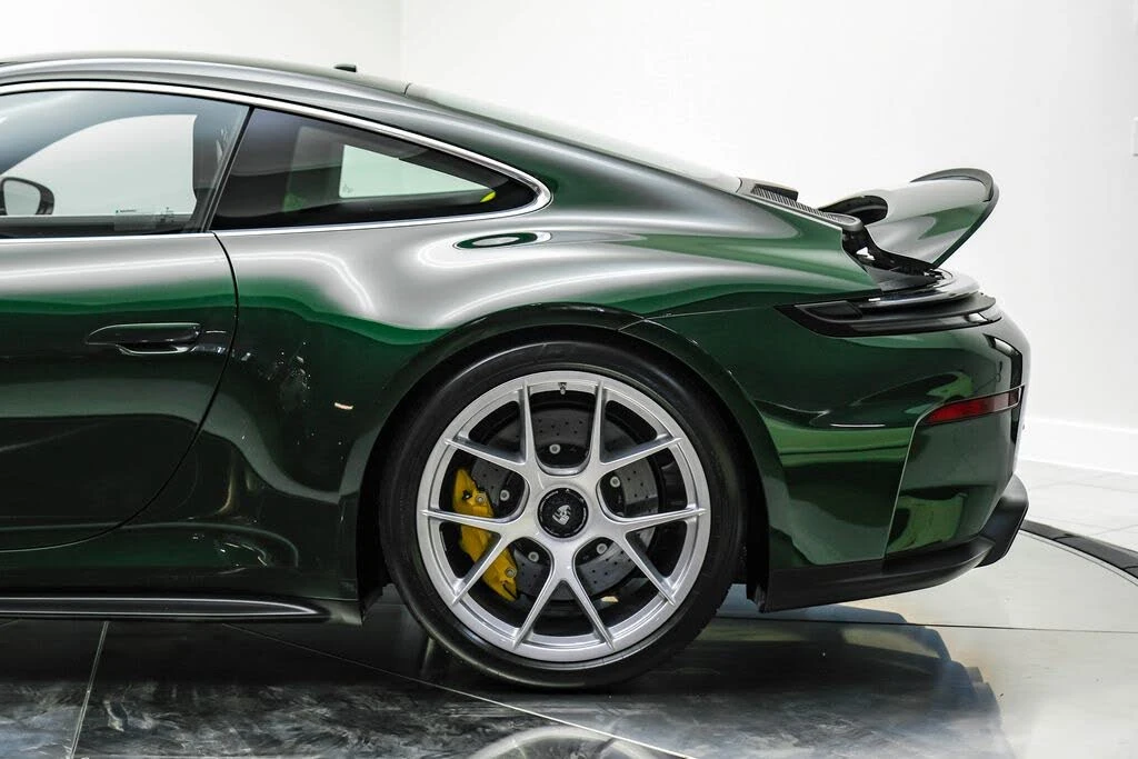 2026 Porsche 992 GT3 - Image 14 of 31