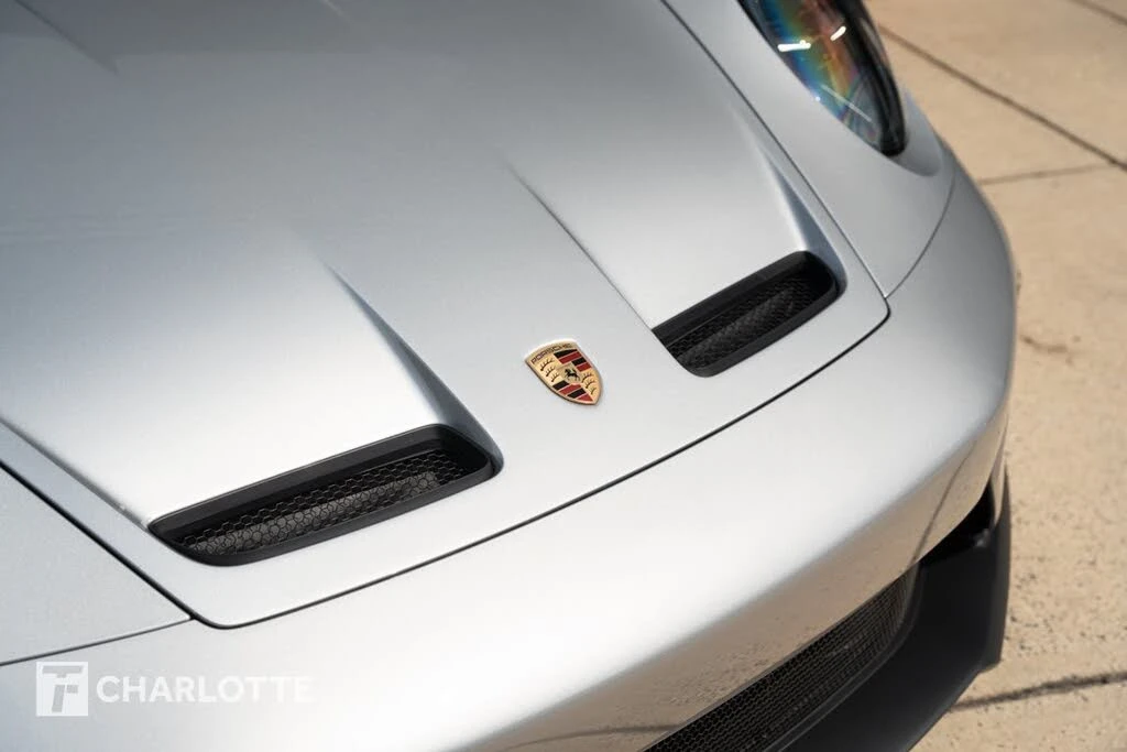 2026 Porsche 992 GT3 - Image 4 of 31