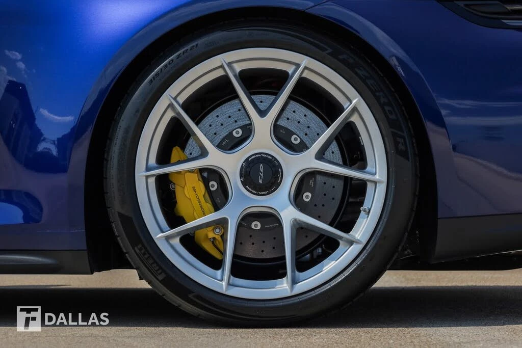 2026 Porsche 992 GT3 - Image 9 of 31