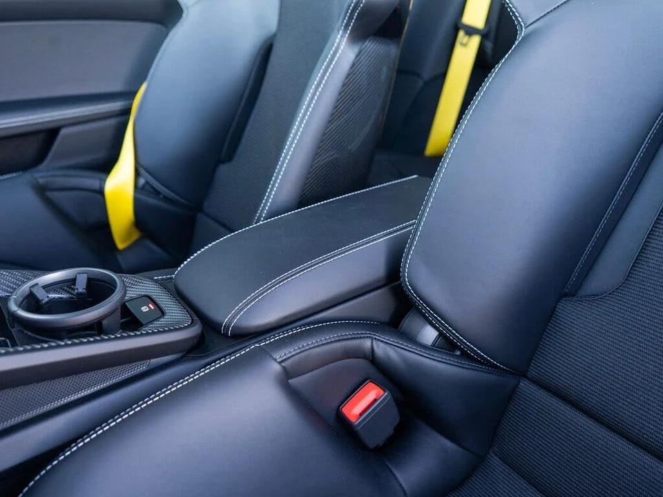 2026 Porsche 992 GT3 - Image 27 of 31