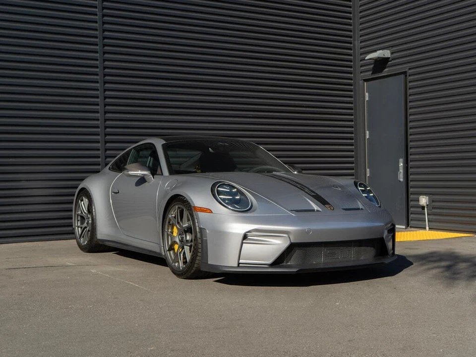 2026 Porsche 992 GT3 - Image 7 of 31