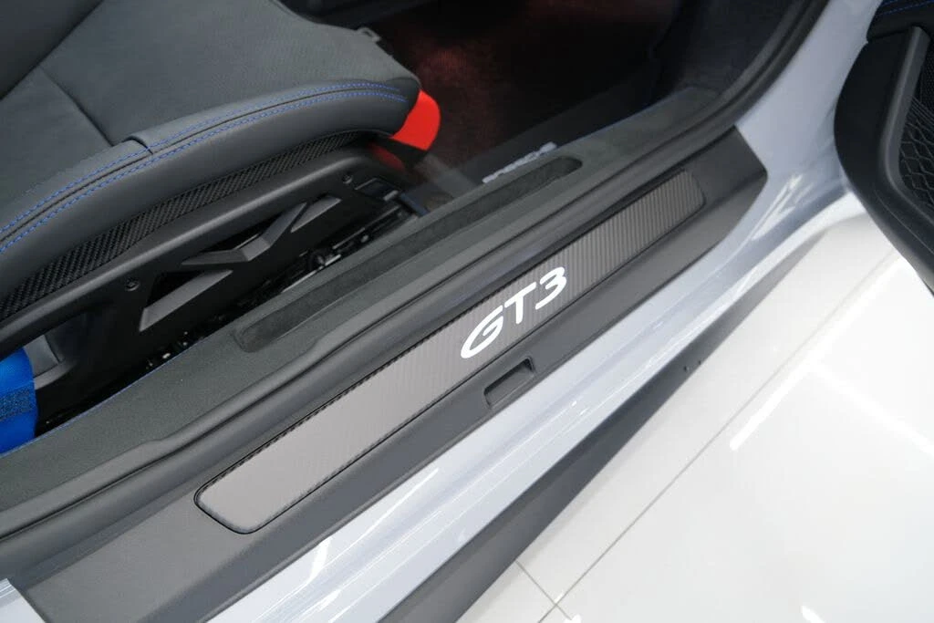 2026 Porsche 992 GT3 - Image 19 of 31