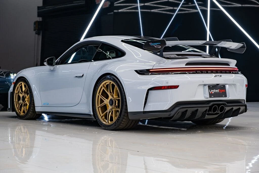 2026 Porsche 992 GT3 - Image 24 of 31