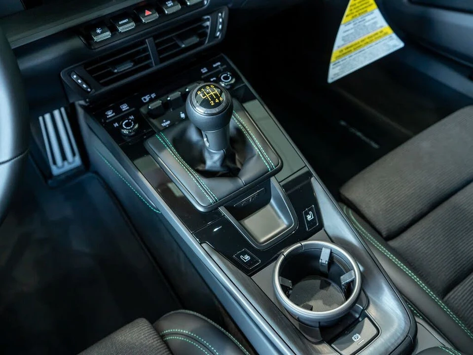 2026 Porsche 992 GT3 - Image 19 of 31