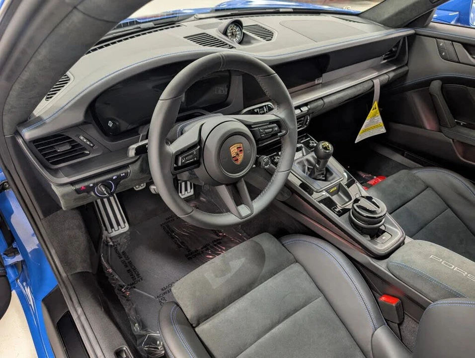 2026 Porsche 992 GT3 - Image 16 of 31