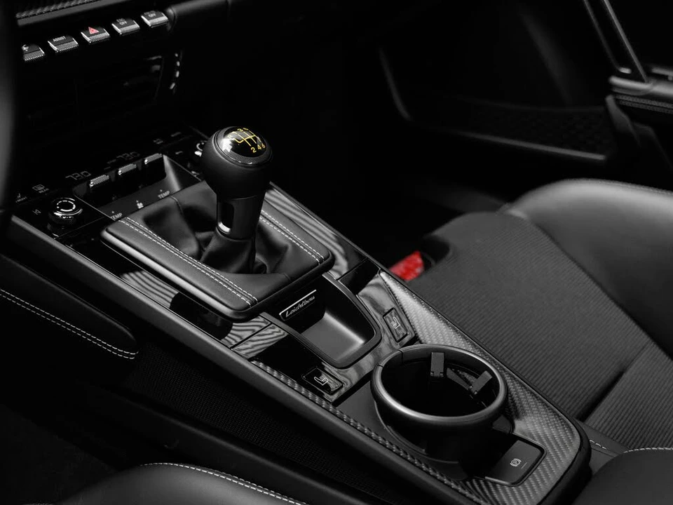 2026 Porsche 992 GT3 - Image 26 of 31