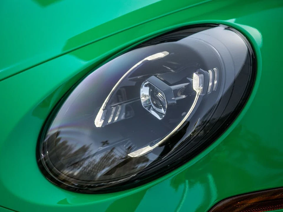 2026 Porsche 992 GT3 - Image 16 of 27