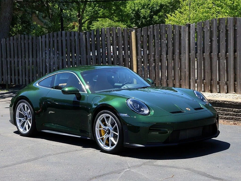 2026 Porsche 992 GT3 - Image 27 of 31