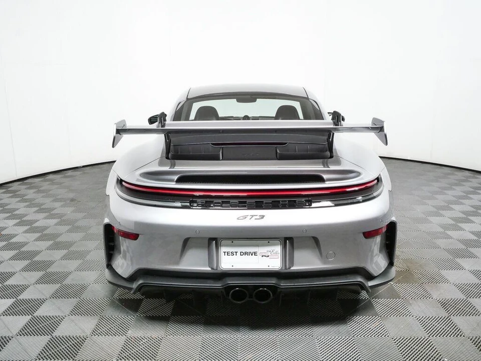 2026 Porsche 992 GT3 - Image 26 of 31